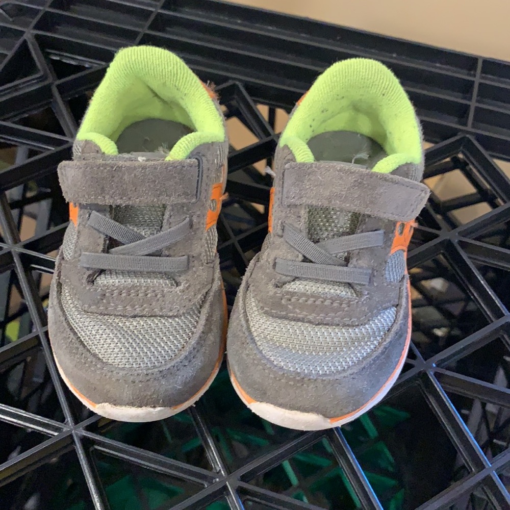 Saucony - Picture 2 of 2